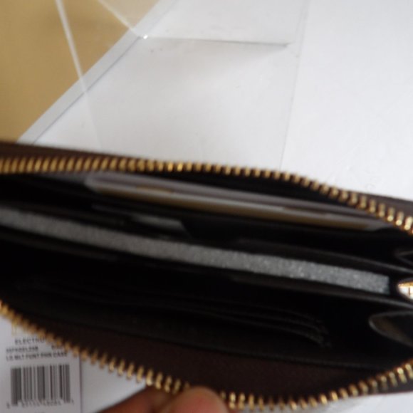 NWT MICHAEL Michael Kors Women's Large Electronics - Picture 7 of 9